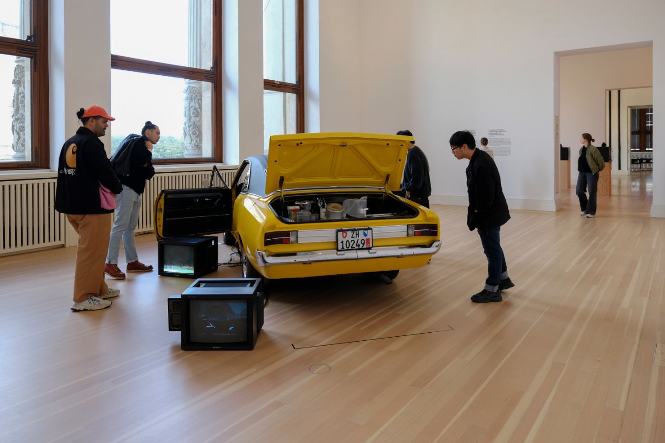 Das Glück Ist Nicht Immer Lustig Rirkrit Tiravanija: DAS GLÜCK IST NICHT IMMER LUSTIG